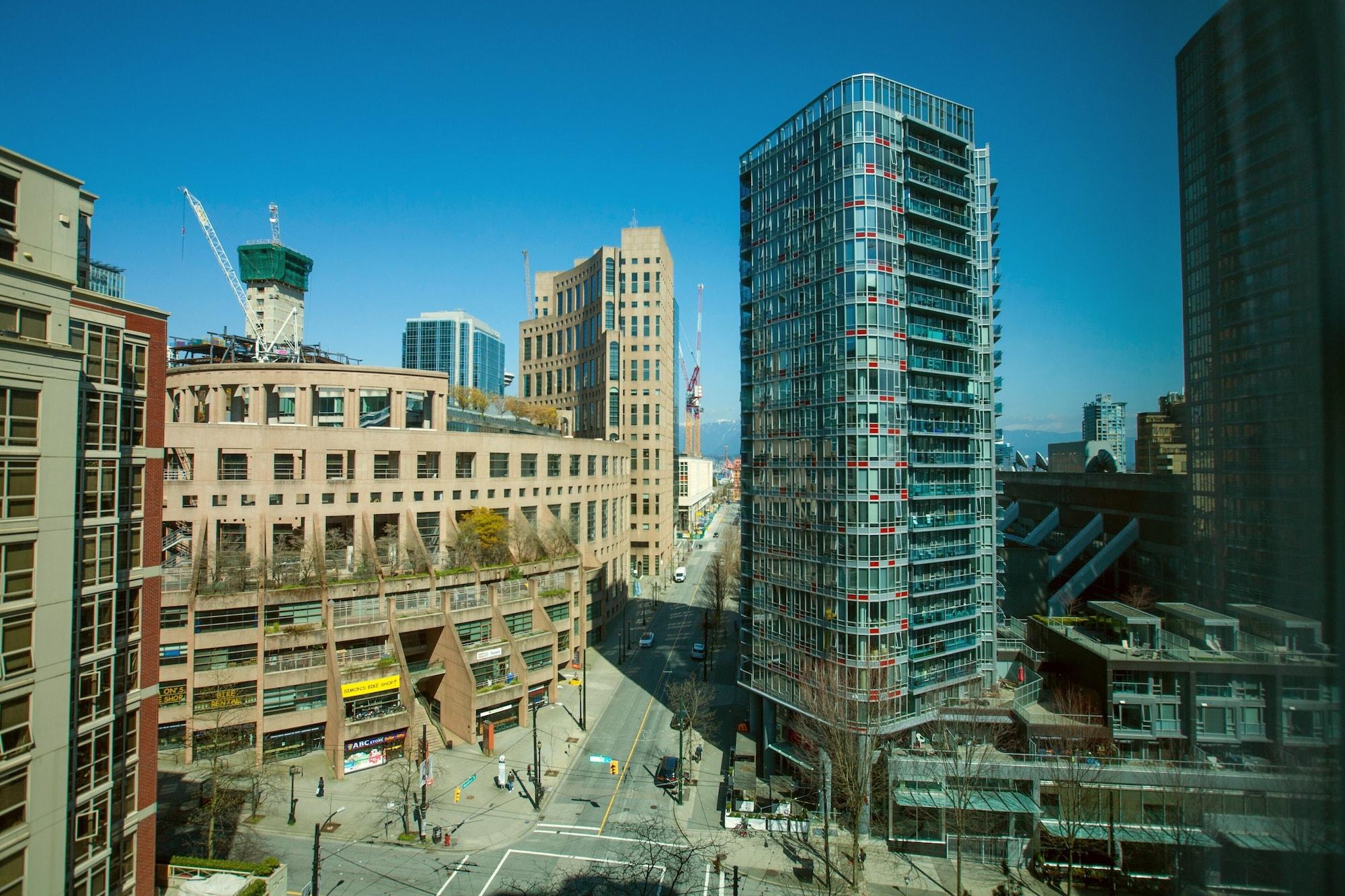 Rosedale On Robson Suite Hotel Vancouver Exterior foto